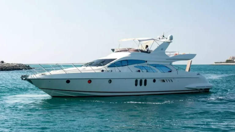 Azimut-62-Ft-Yacht-1.webp