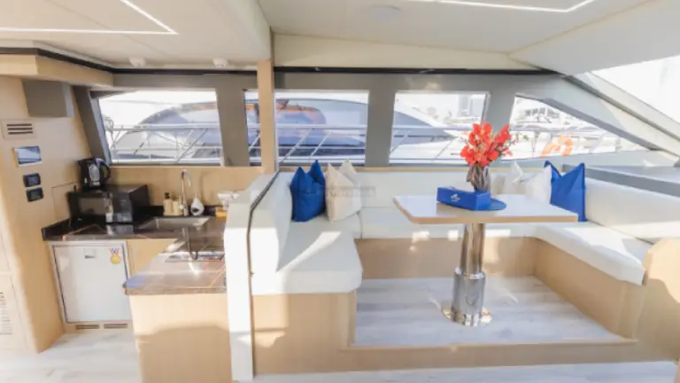 Luxury-yacht-52ft-9.webp