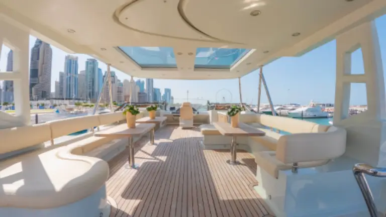 Luxury-yacht-60ft-6.webp