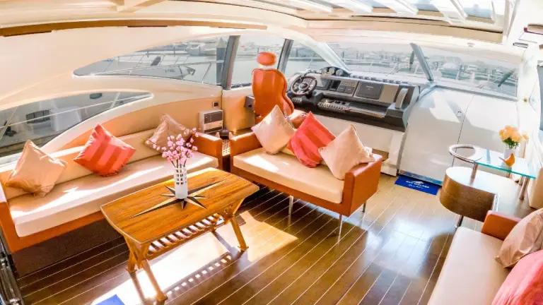 Luxury-yacht-68ft-6.webp