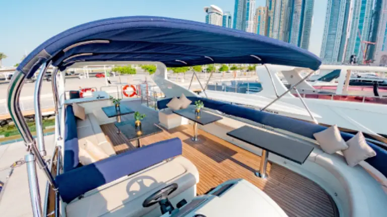 Luxury-yacht-76ft-7.webp