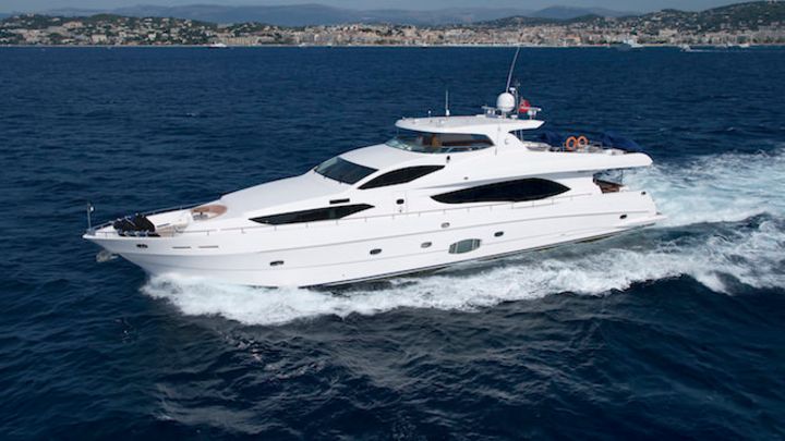 Majesty-101-ft-yacht-6.jpg