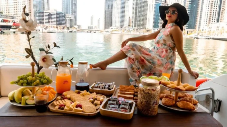 Private Yacht Breakfast in Dubai 1