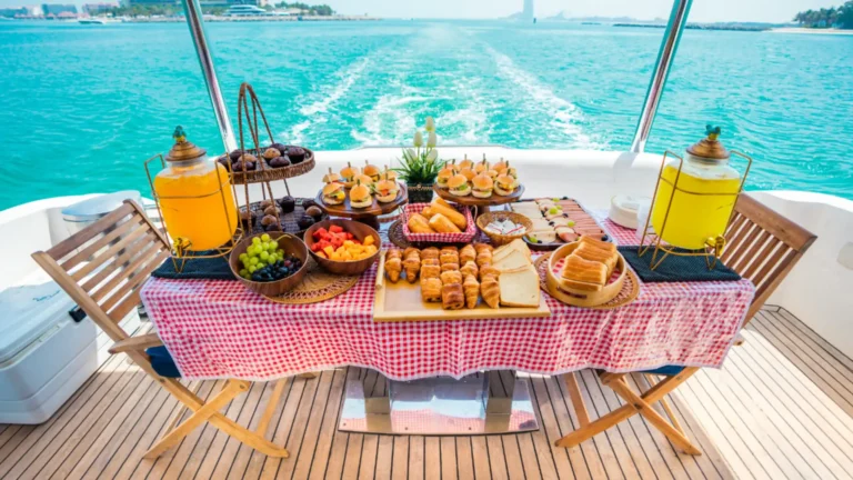 Private Yacht Breakfast in Dubai