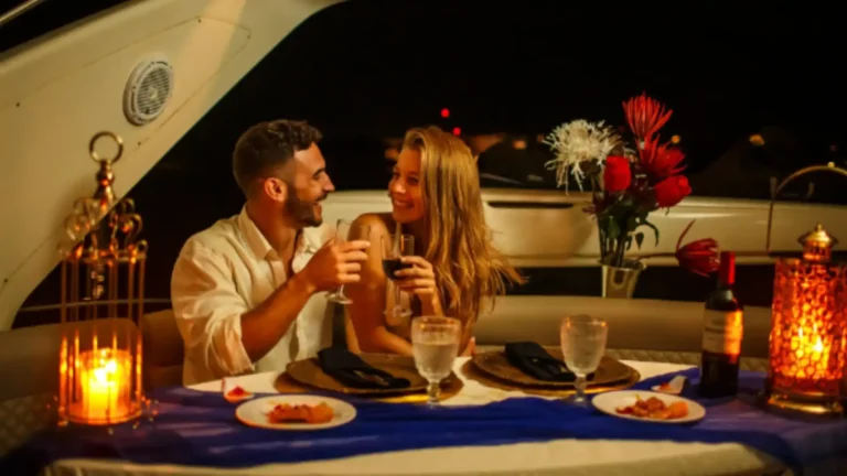 Romantic Yacht Dinner in Dubai 2