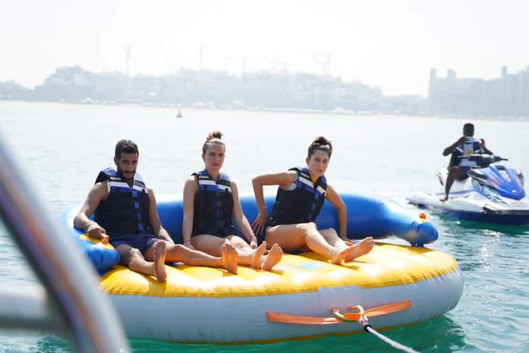 donut water ride dubai 2