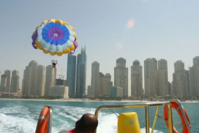 parasailing in dubai 4