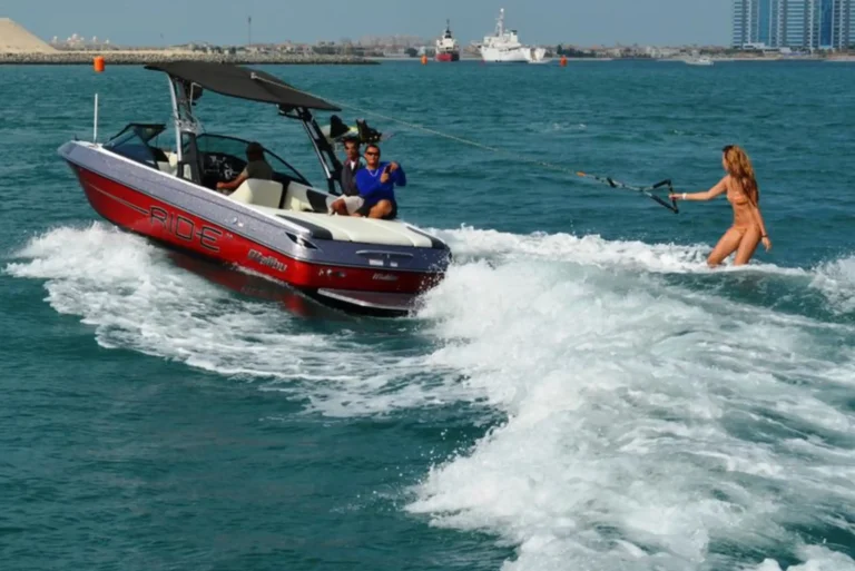 wakeboarding in dubai 1